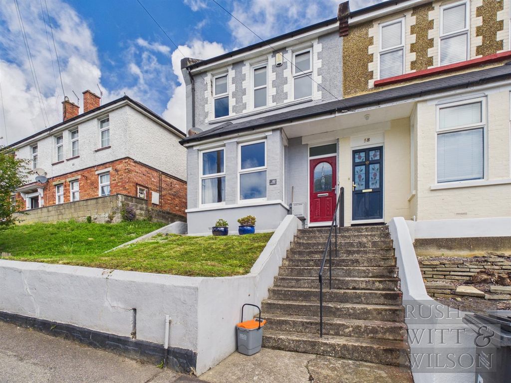 Property photo 1 of 30