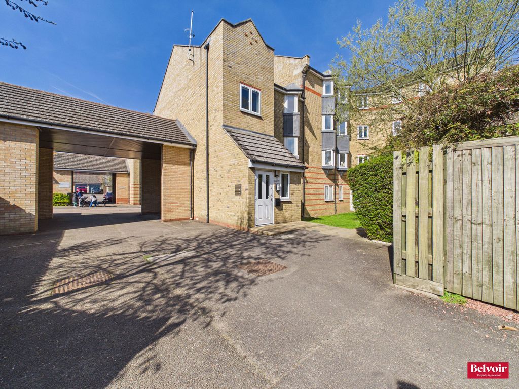 Property photo 1 of 8