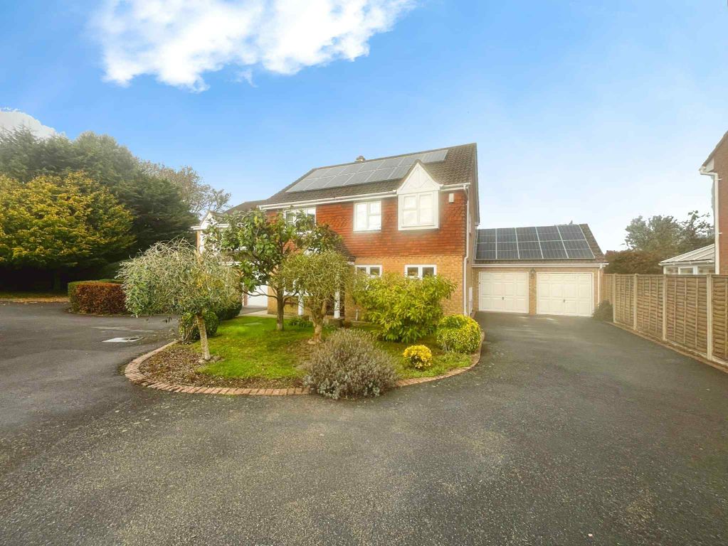 Property photo 2 of 33