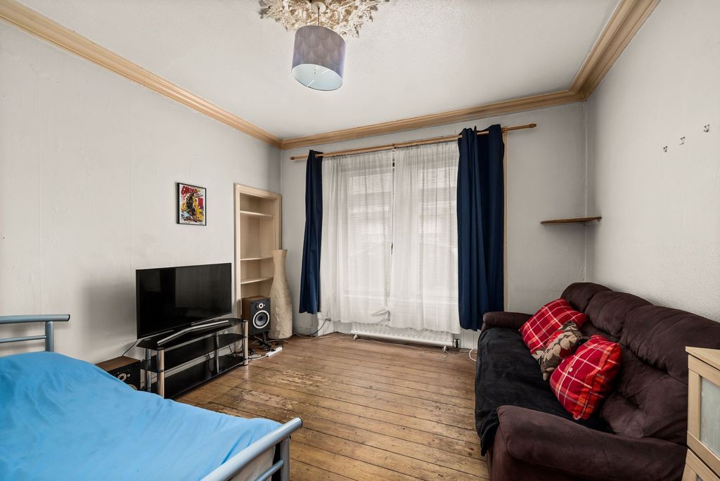 Property photo 2 of 7