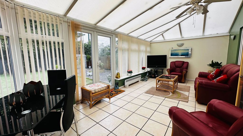 Property photo 3 of 26