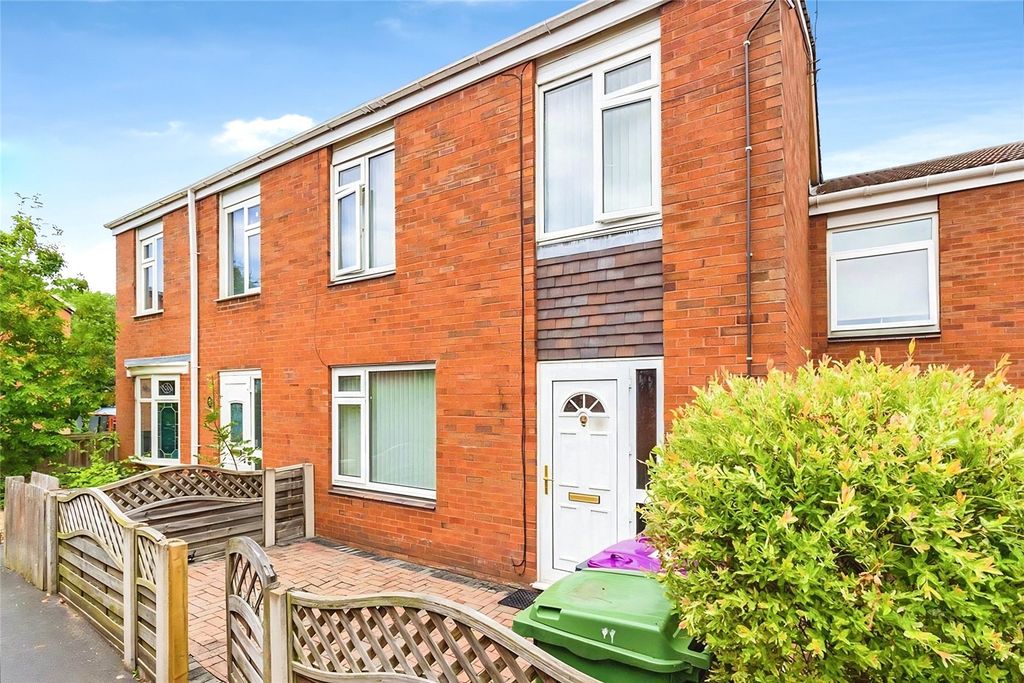 Property photo 1 of 9 Description