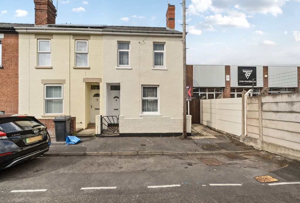 Property photo 1 of 18 1302958-1-683F177...