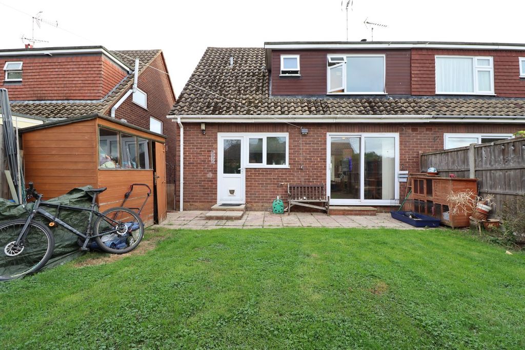 Property photo 2 of 17