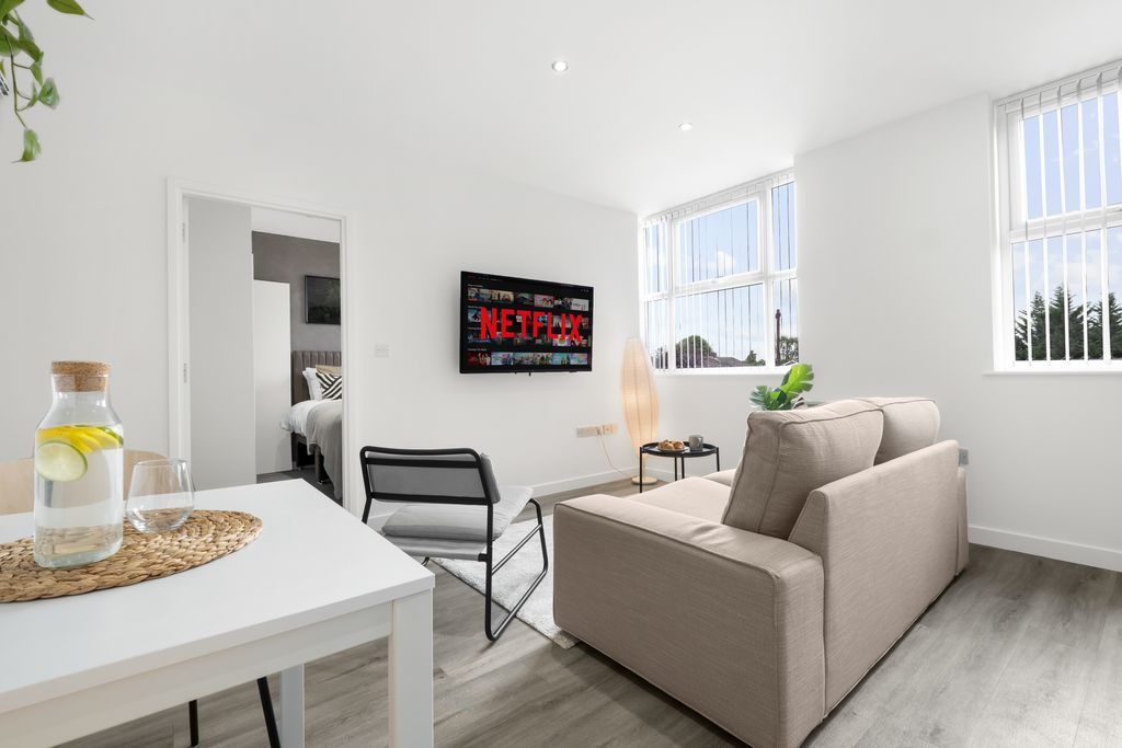 Property photo 3 of 12