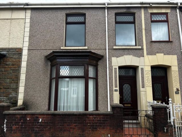 Property photo 1 of 10 Front Picture