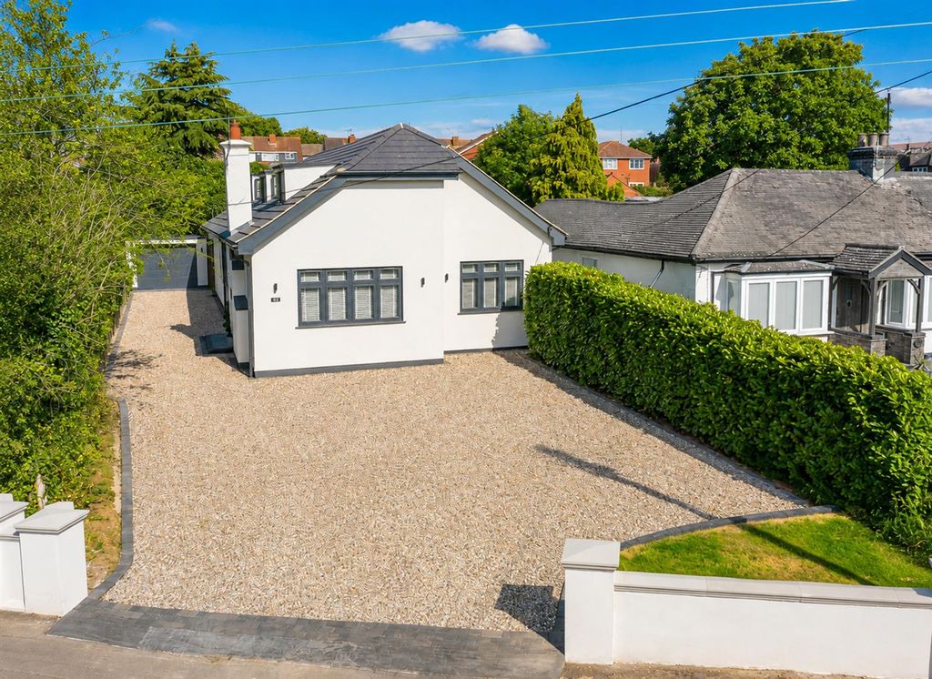 Property photo 2 of 36