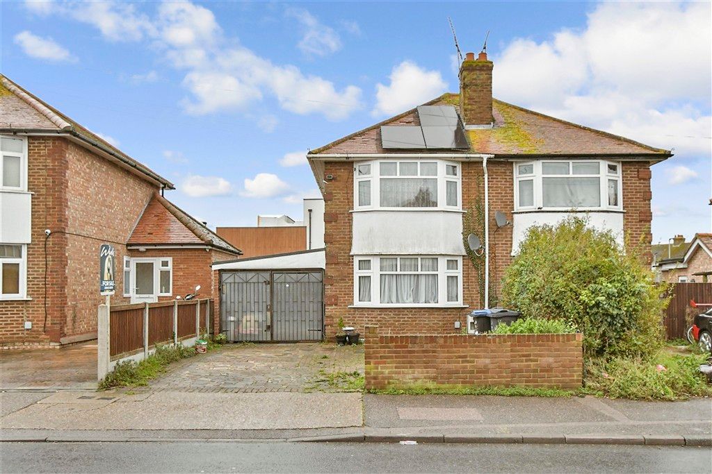 Property photo 1 of 17 External (Web)