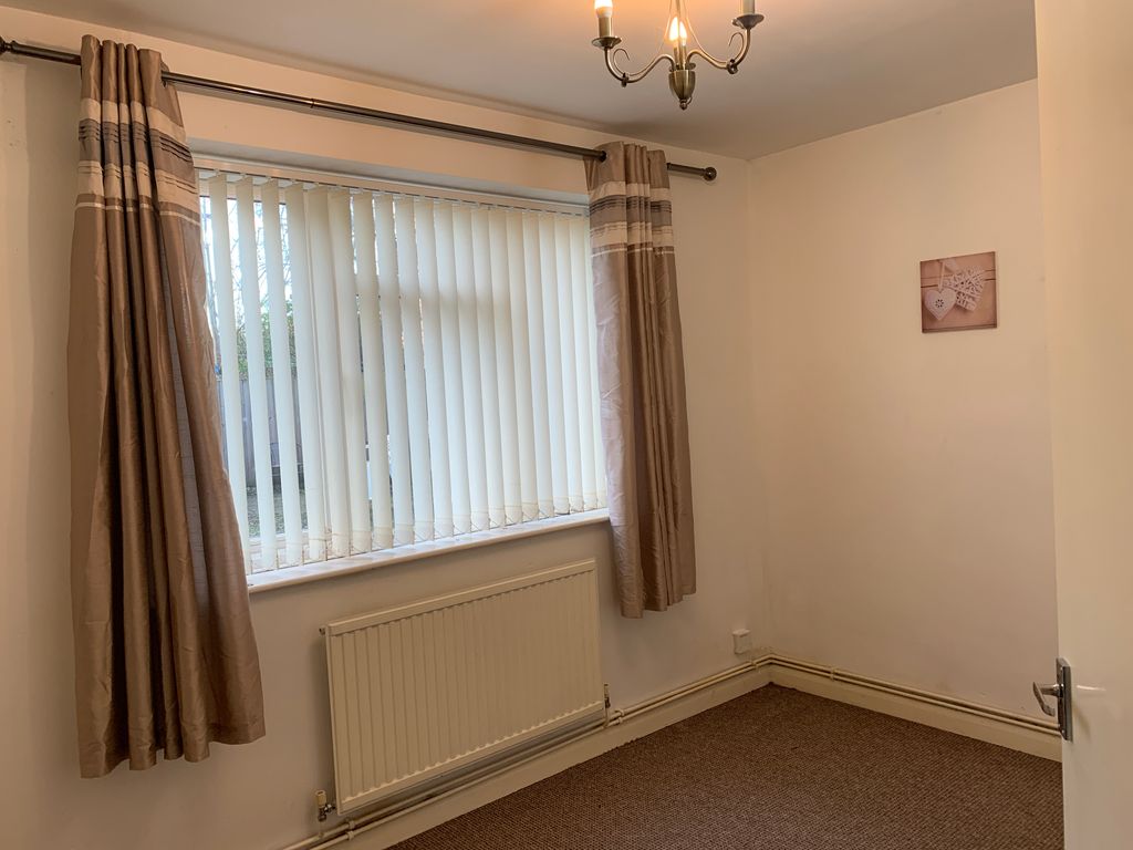 Property photo 3 of 5 Bedroom 1