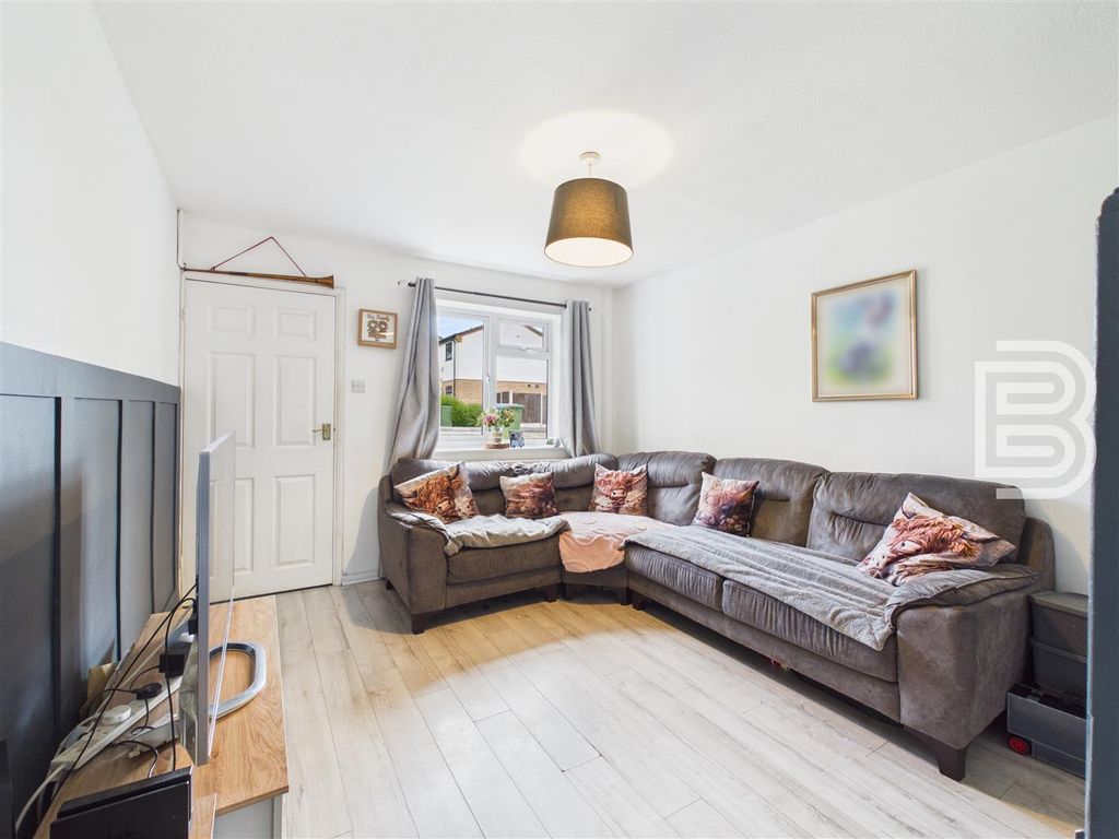Property photo 3 of 15 Cam03823G0-Pr0126-Still009.Jpg