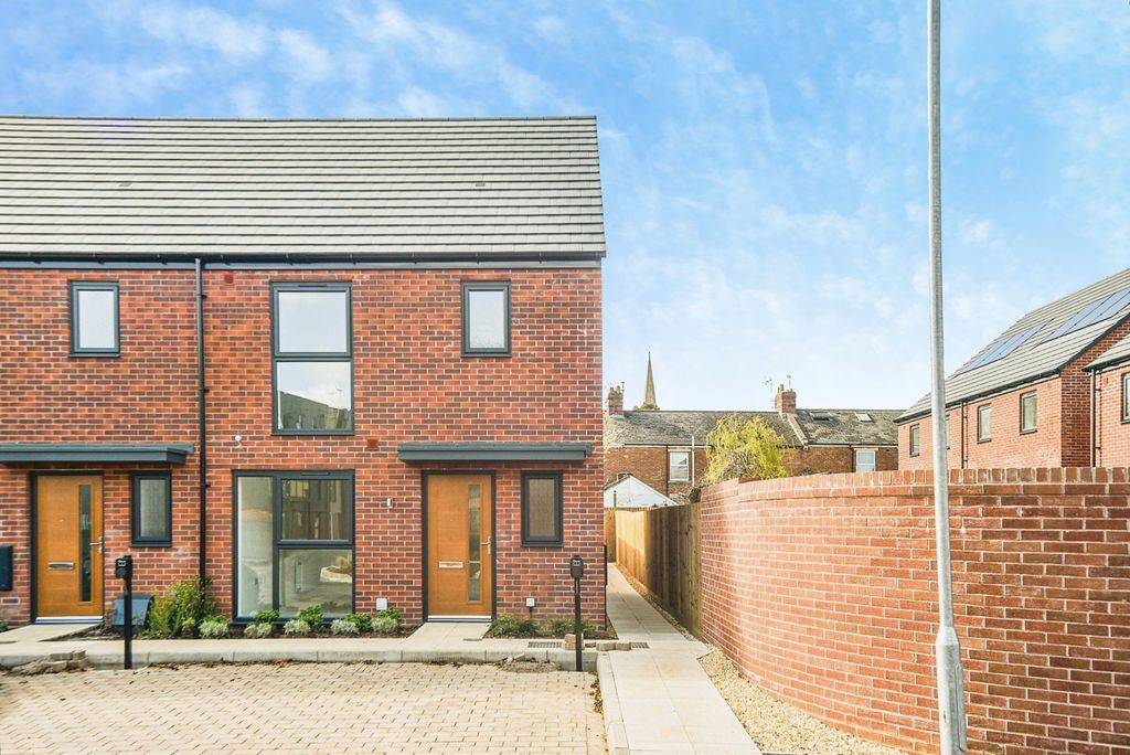 Property photo 2 of 23 Pbox-Img.Jpg