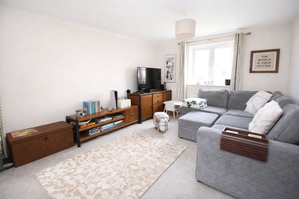 Property photo 3 of 7 Picture No. 19