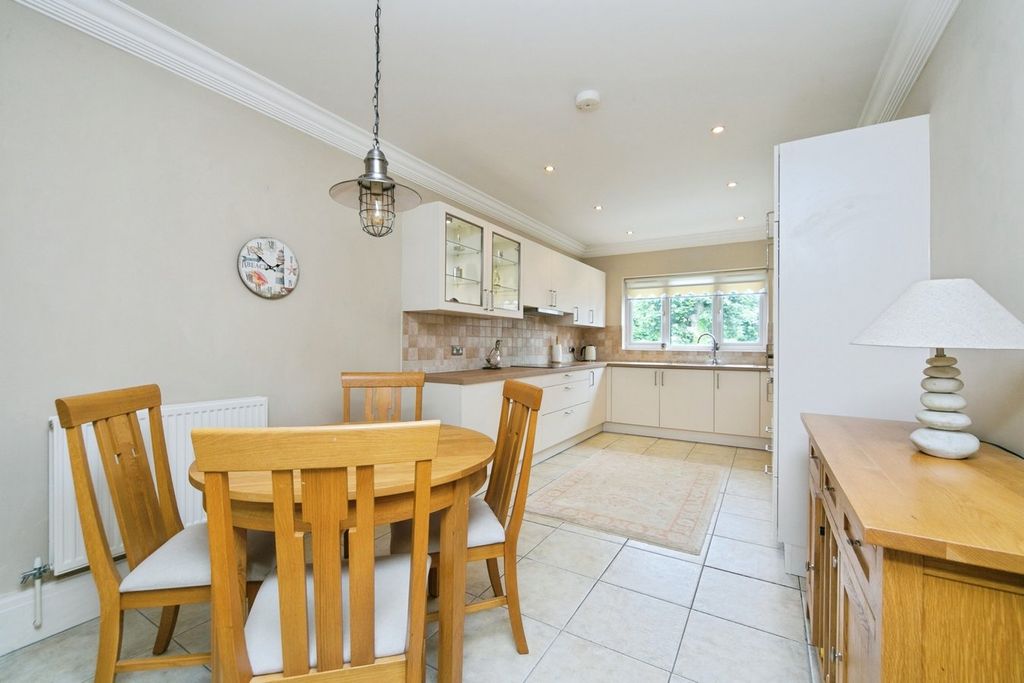 Additional image 6 of 2 bed flat for saleTy Mawr Road, Deganwy, Conwy LL31