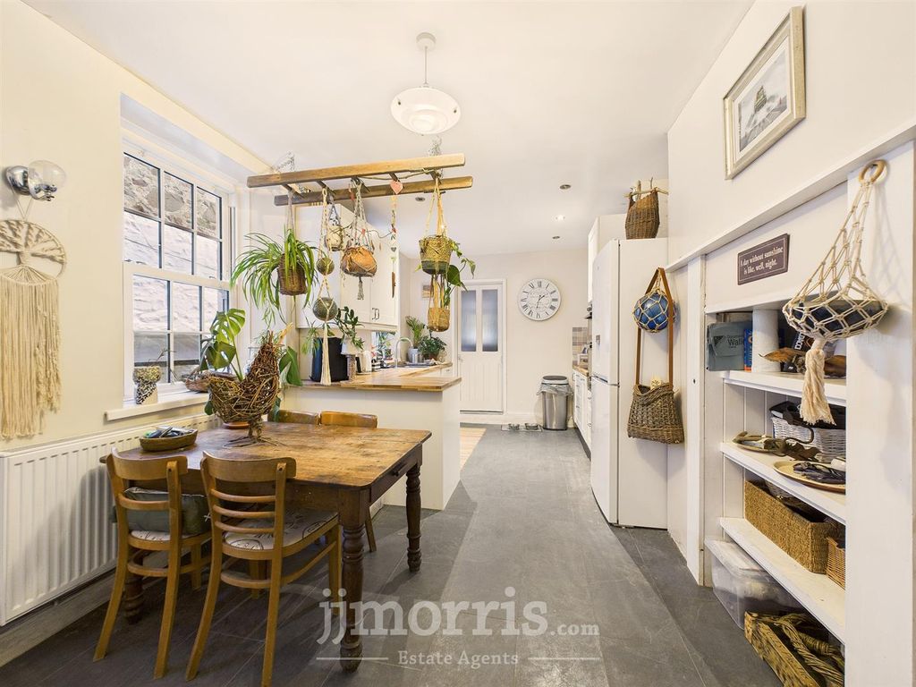 Property photo 2 of 28 Kitchen/Breakfast Room