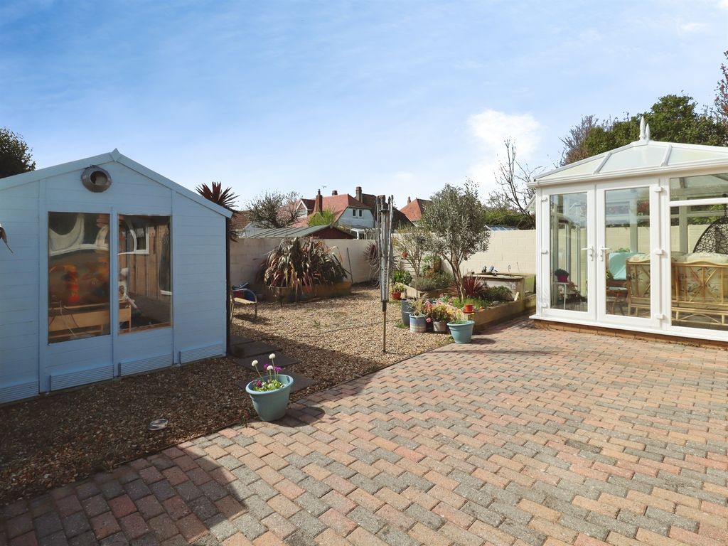 Property photo 3 of 24