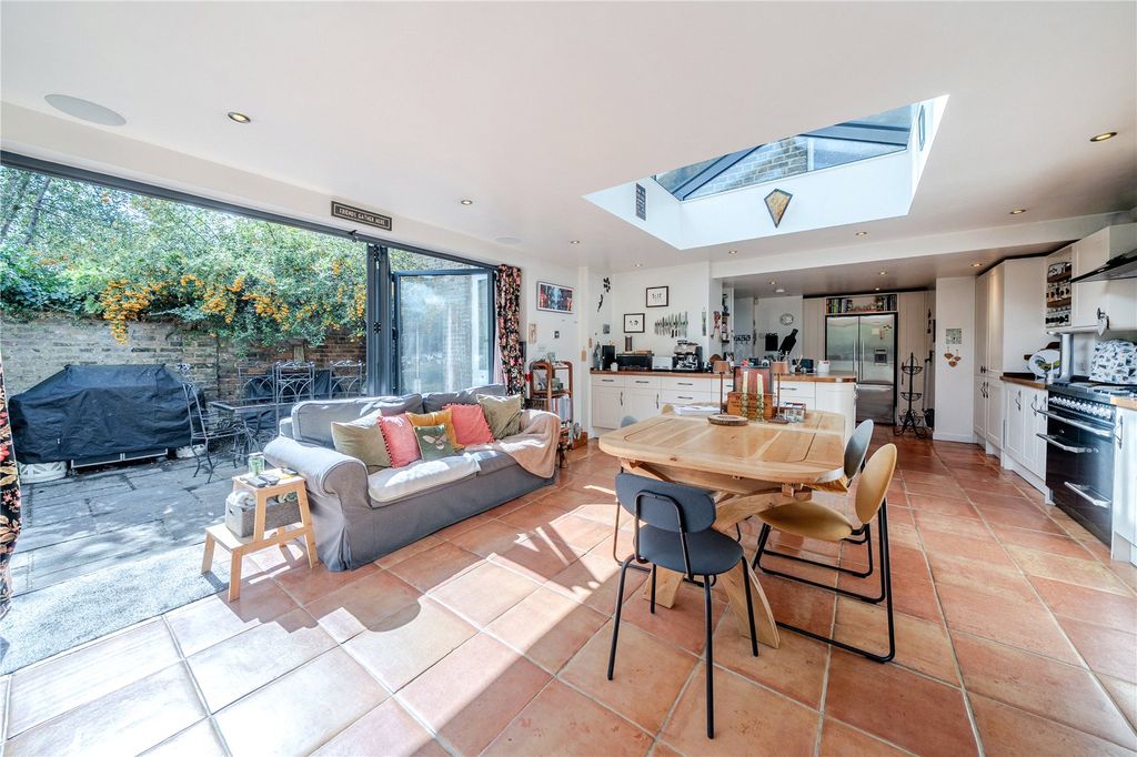Property photo 3 of 39 Picture No. 36