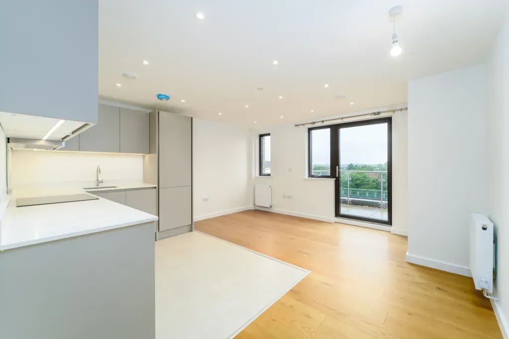 Property photo 3 of 12