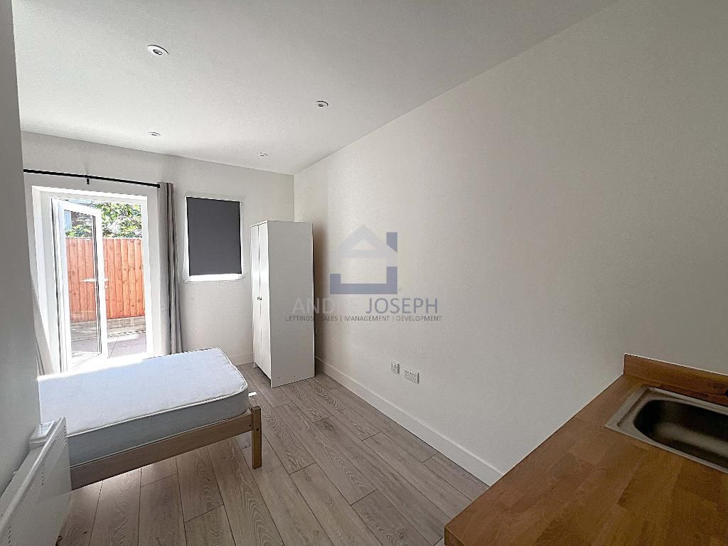 Property photo 1 of 12 Photo 1