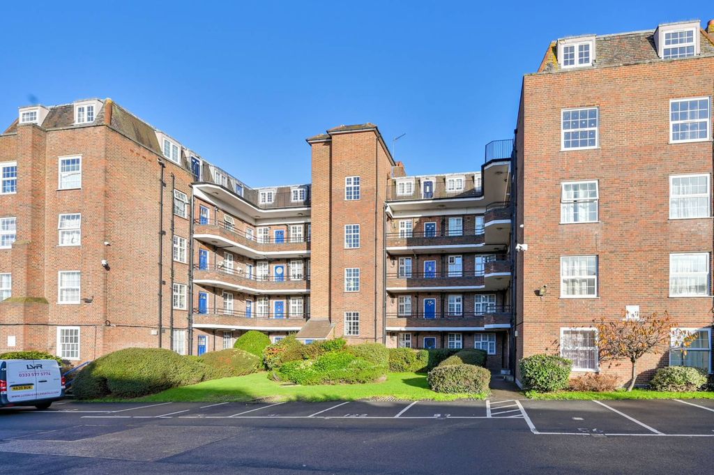 Property photo 2 of 6