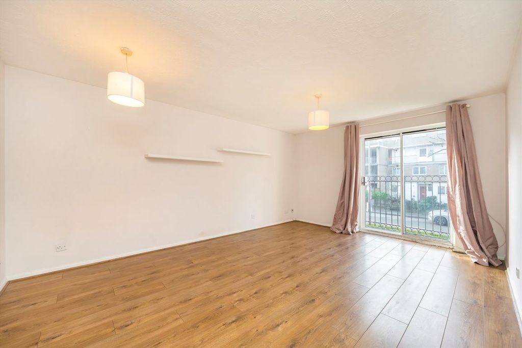 Property photo 2 of 4