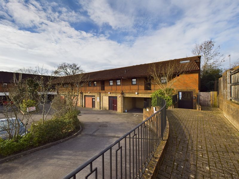 Property photo 1 of 8 Photo 10