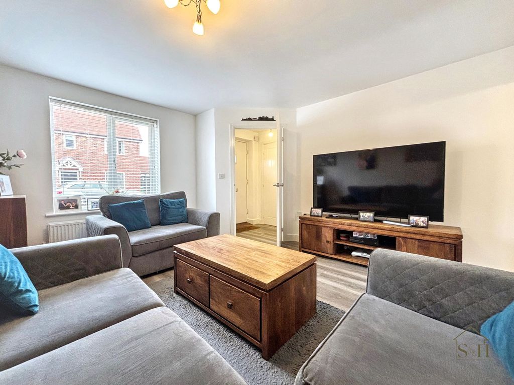 Property photo 2 of 14