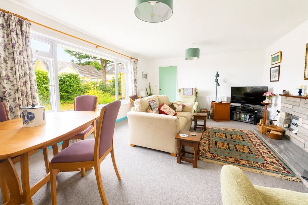 Property photo 2 of 16 Picture No. 01