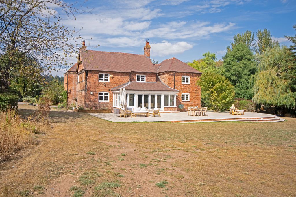 Property photo 3 of 48