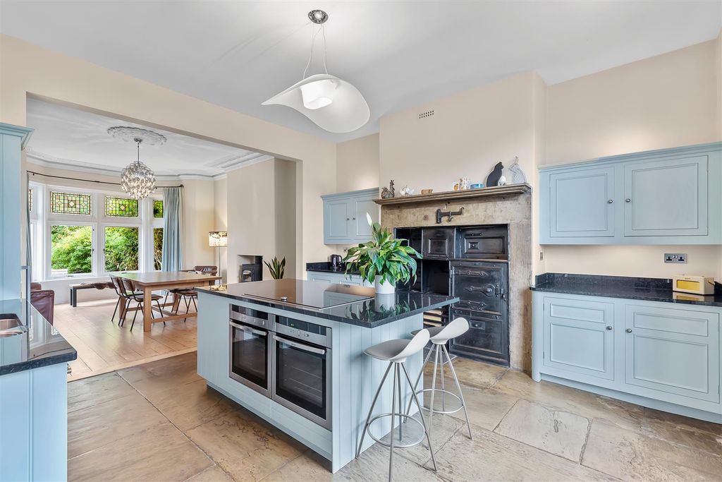 Property photo 2 of 49 Breakfast Kitchen