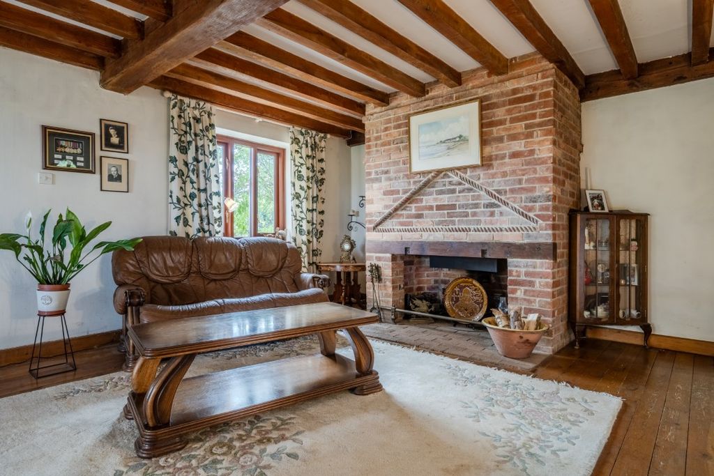 Property photo 3 of 34