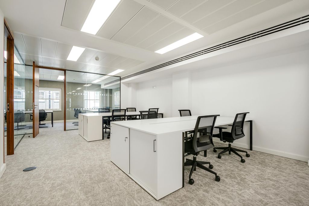 Property photo 3 of 17 Doverstreet32Officespace7.Jpg