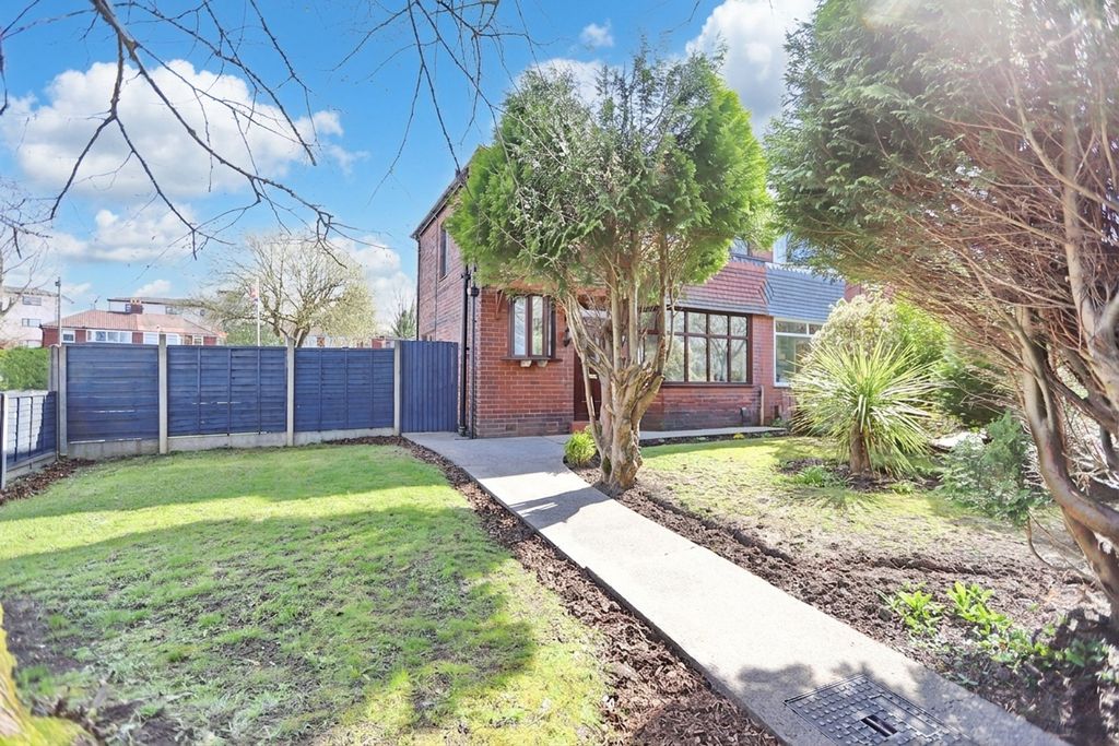 Property photo 1 of 21