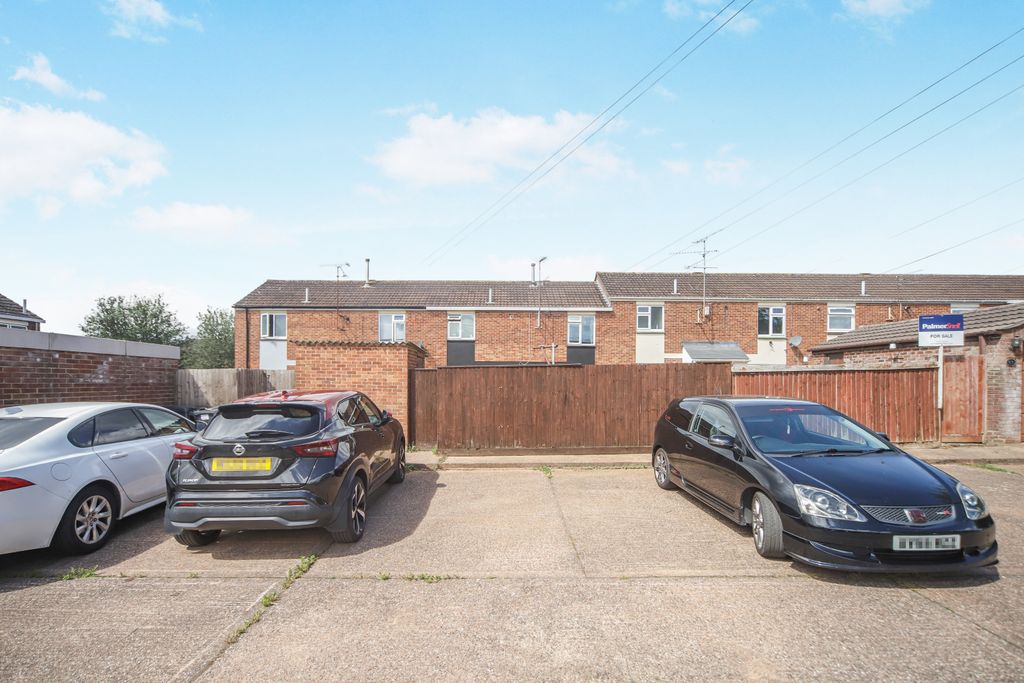 Property photo 2 of 19