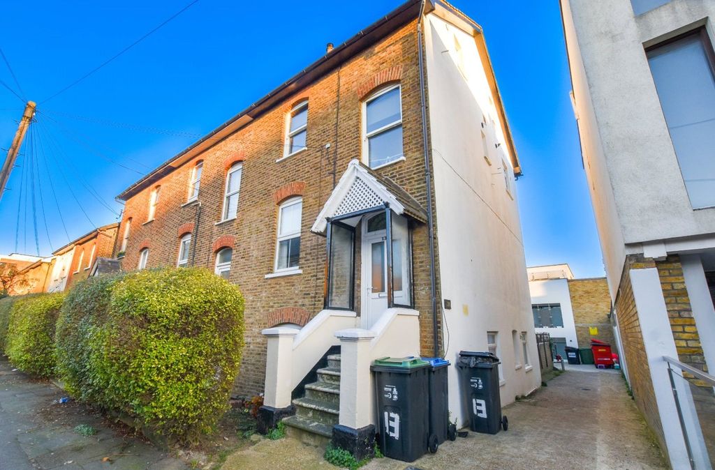 Property photo 2 of 10 Picture No. 21