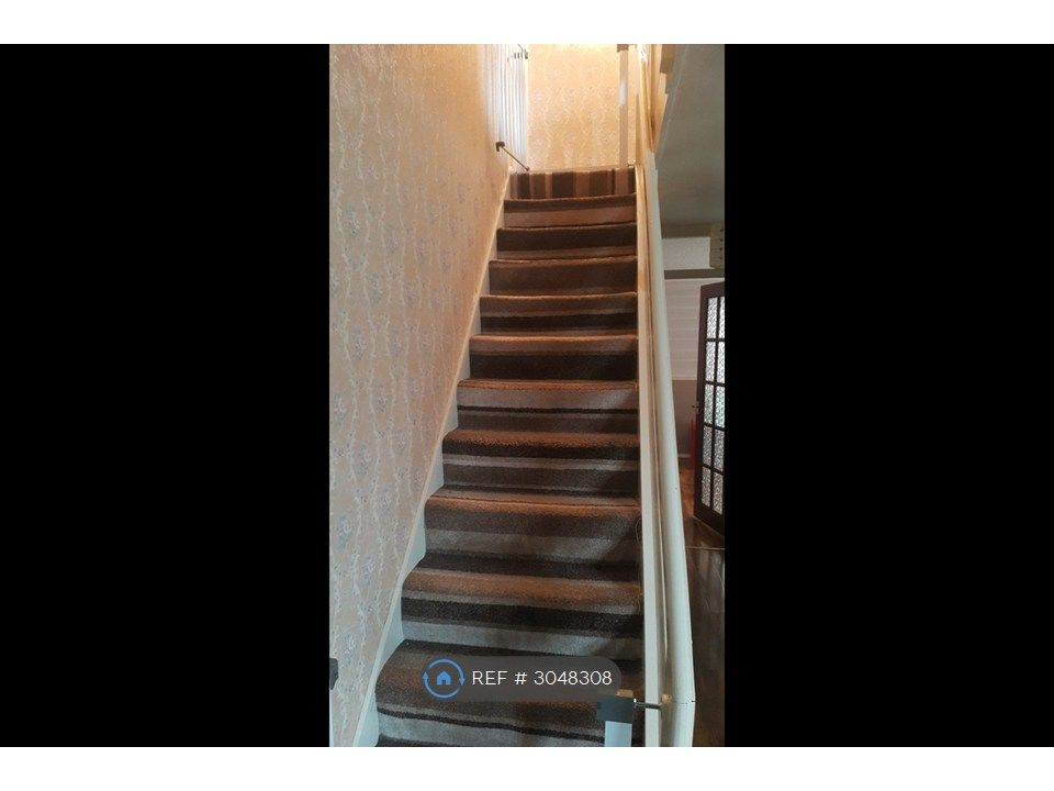Property photo 2 of 17 Stairs