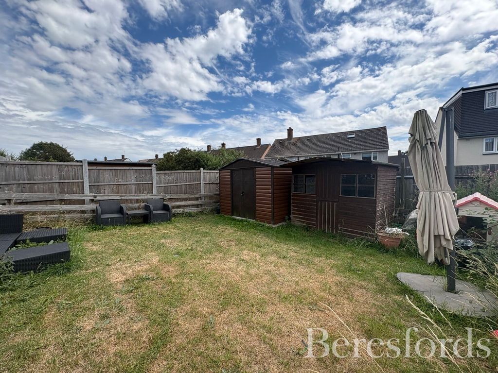 Property photo 2 of 8 Picture No. 40