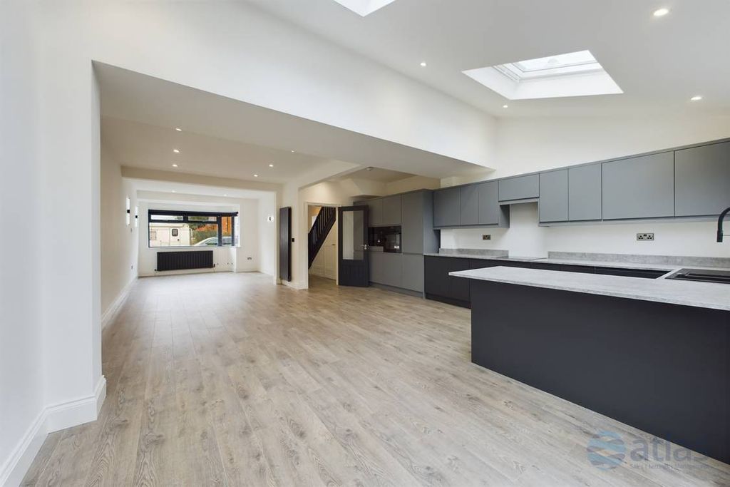 Property photo 2 of 22 Property Image