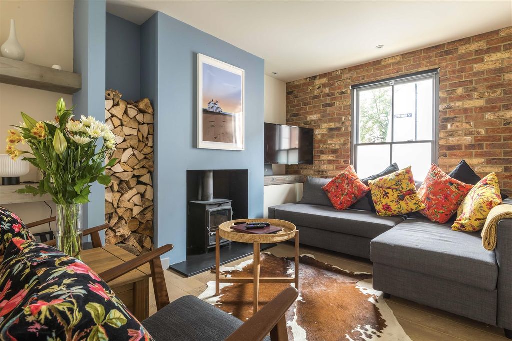 Property photo 3 of 14 Sydenham Street, Whitstable