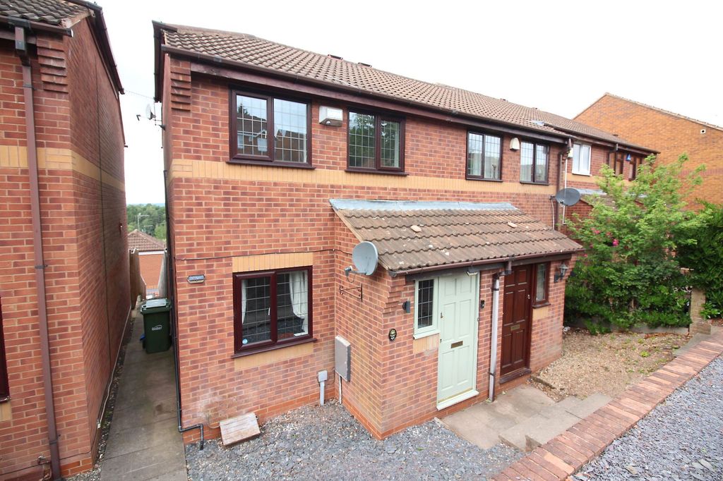 Property photo 1 of 12