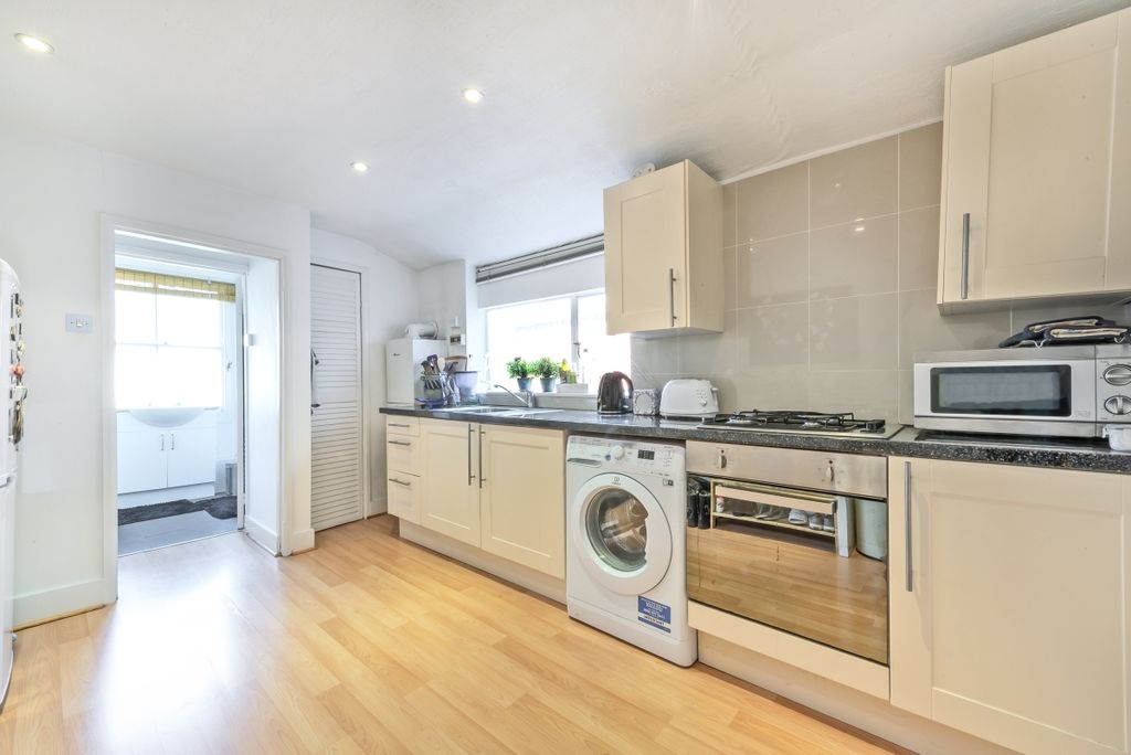 Property photo 1 of 5 526260 (3)