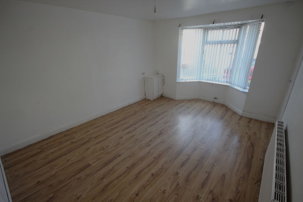 Property photo 2 of 8 Photo 1