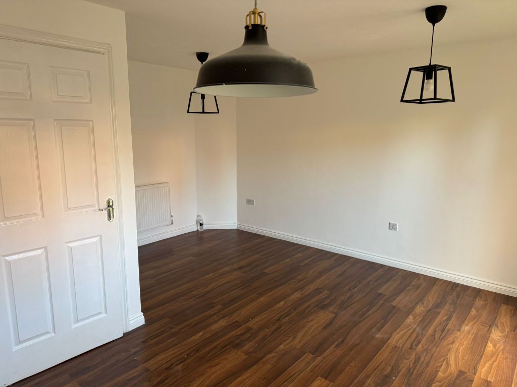 Property photo 3 of 16 Living Room