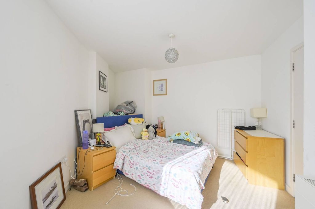 Property photo 3 of 8