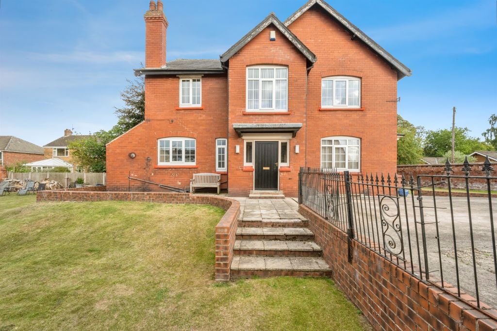 Property photo 1 of 17