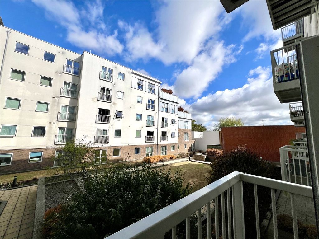 Property photo 1 of 14 Balcony