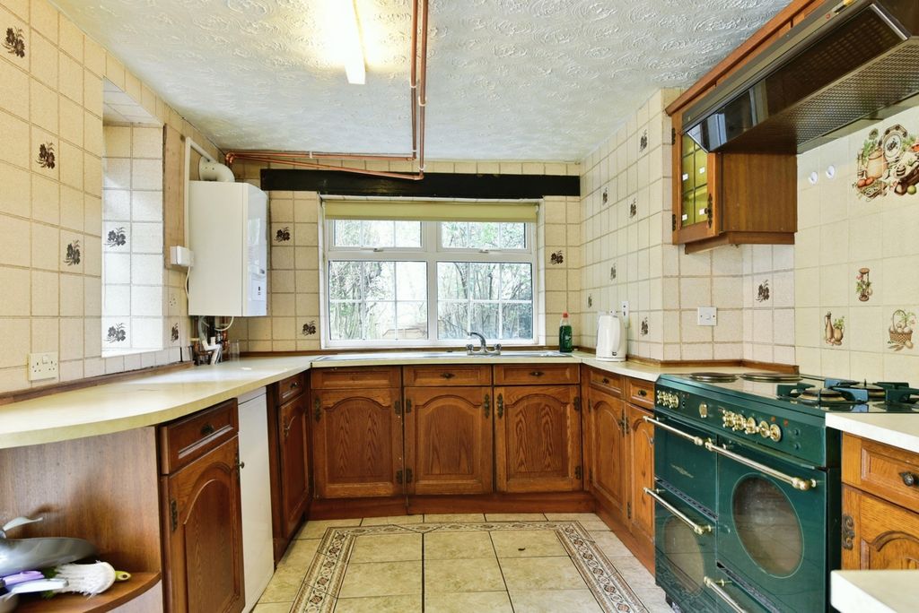 Property photo 3 of 21 Pbox-Img.Jpg