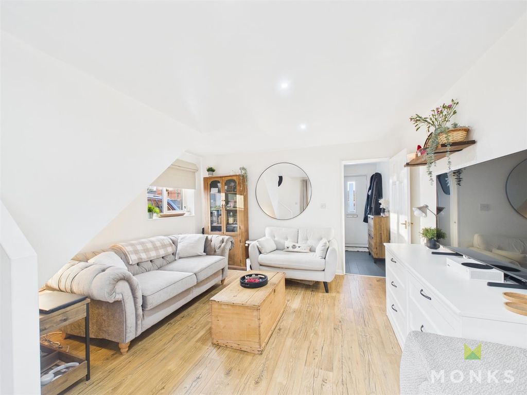 Property photo 3 of 13 Cam01520G0-Pr0307-Still002.Jpg