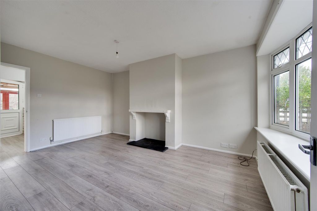 Property photo 3 of 17 Dsc_0122-Dsc_0126.Jpg