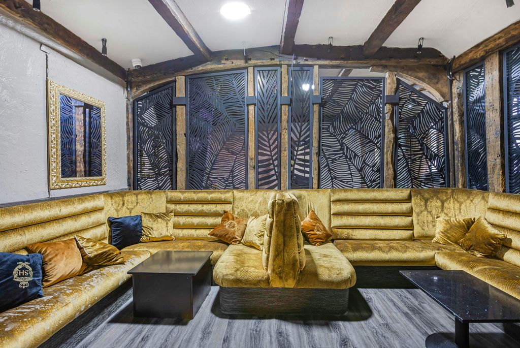 Property photo 2 of 87 297_23630.Jpg