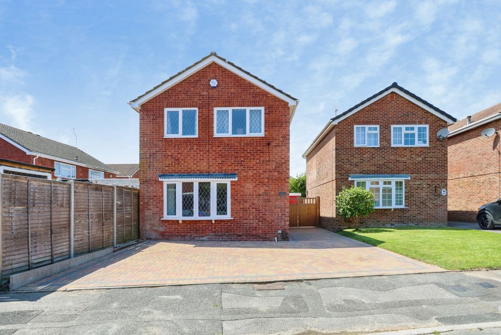 Property photo 1 of 15 Pbox-Img.Jpg